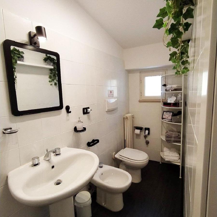 Casa In Centro Storico Vista Gran Sasso Apartment Atri Ngoại thất bức ảnh