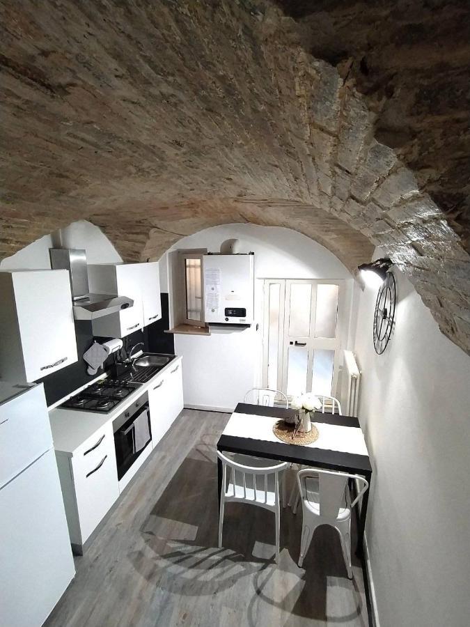 Casa In Centro Storico Vista Gran Sasso Apartment Atri Ngoại thất bức ảnh