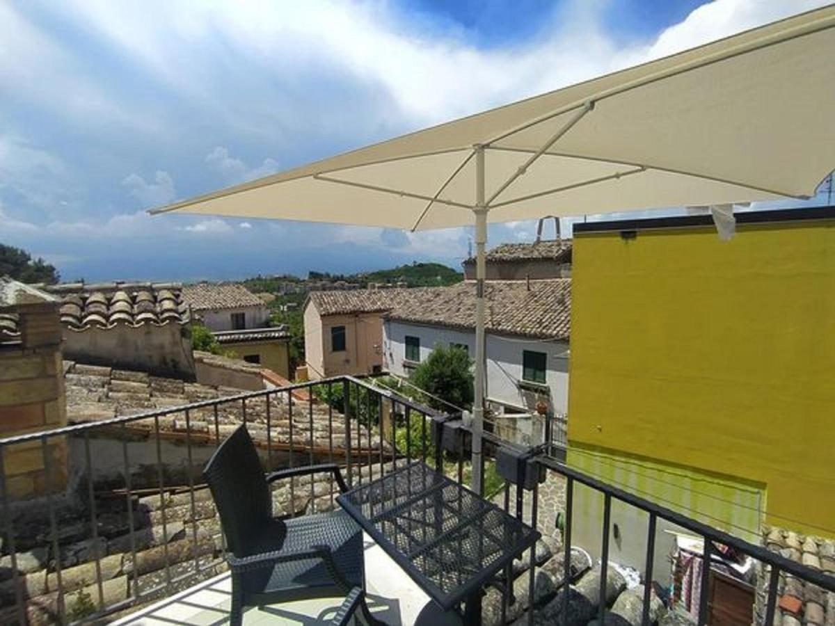 Casa In Centro Storico Vista Gran Sasso Apartment Atri Ngoại thất bức ảnh